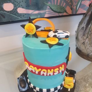 Hot Wheels Cake