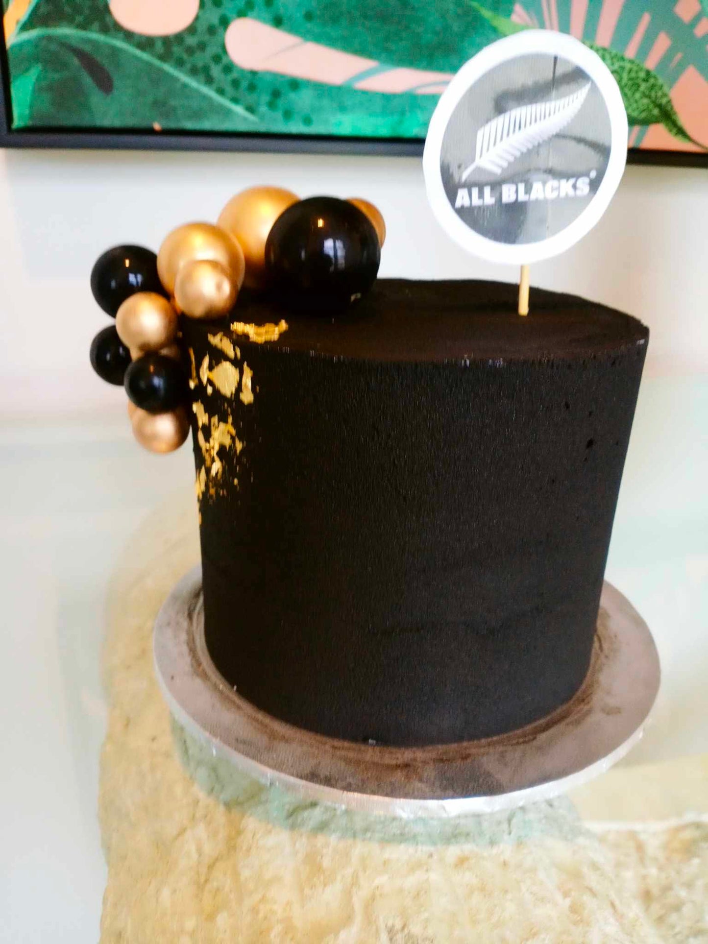 Gold Baubbles Cake